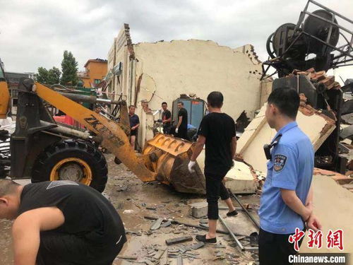 河北清苑遭受龙卷风袭击 2人死亡 多家厂房受损 图